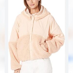 Free People Adventure Awaits Fleece Jacket in Peach Champagne size S